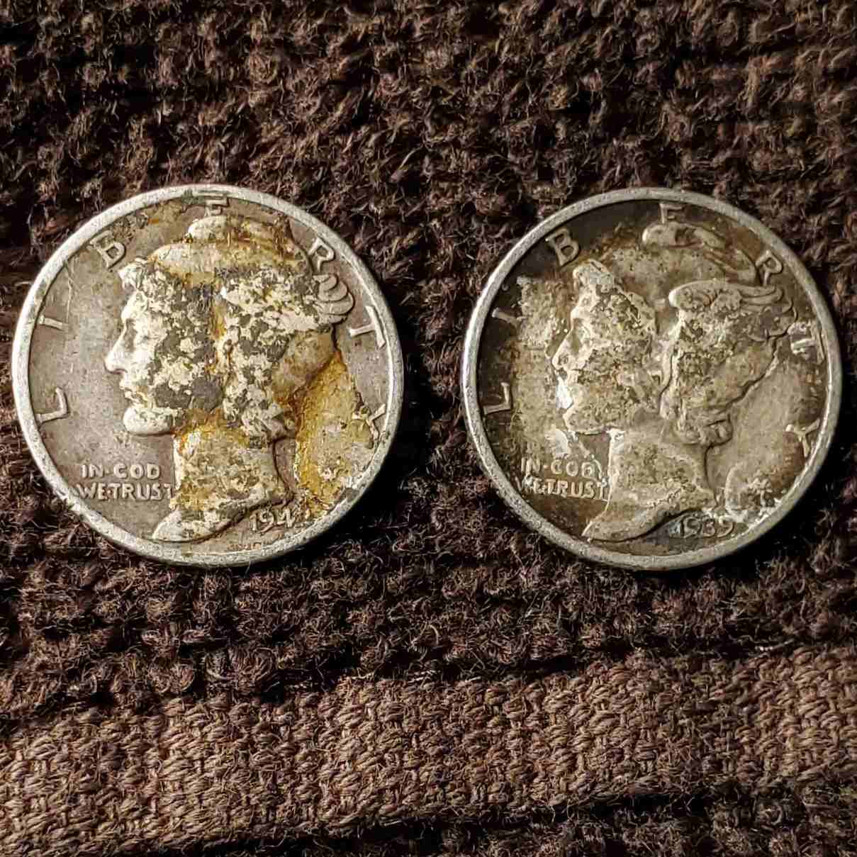 1942-Liberty-Dime...should-I-Dip-In-Acetone-Like-This-39?